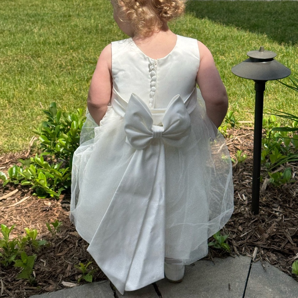 David's Bridal Ivory Kids Formal Dress